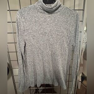 J. Crew Heather Gray Turtleneck Sweater size M